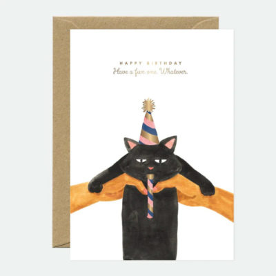 Carte d'anniversaire Whatever Cat humoristique avec illustration de chat désinvolte.