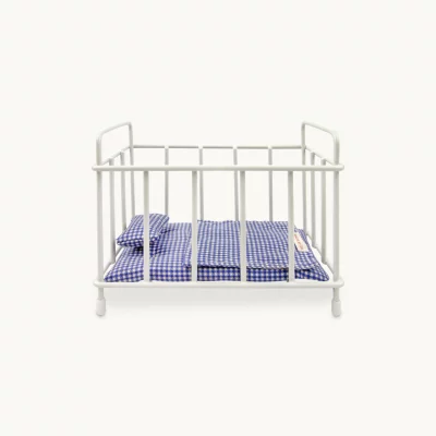 Berceau Vichy minimaliste pour Gommu Pocket de We are Gommu, approprié dès 3 ans.