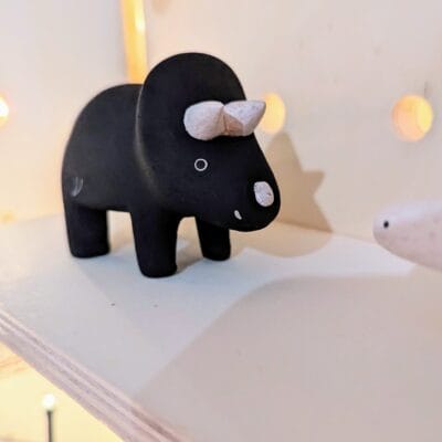 Triceratops - Figurine en bois Pole Pole - T-Lab