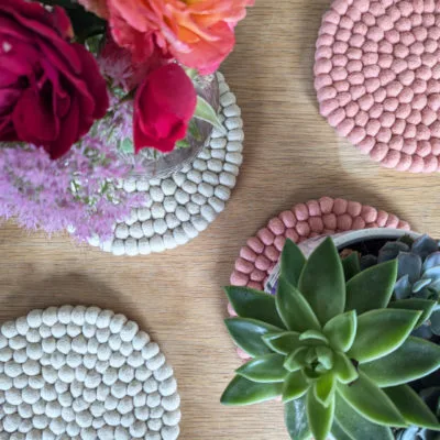 Dessous de plat couleur vieux rose de Gry & Sif, design scandinave et fait main.