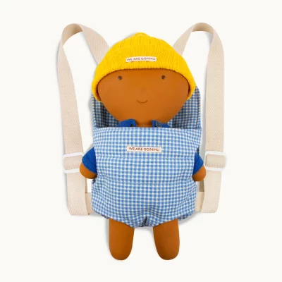 Porte-bébé Gommu Vichy bleu, idéal pour le jeu partagé - We are Gommu