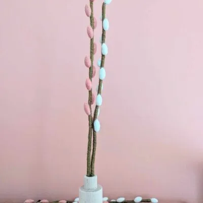 Longue branche de chatons de saule - rose et blanc