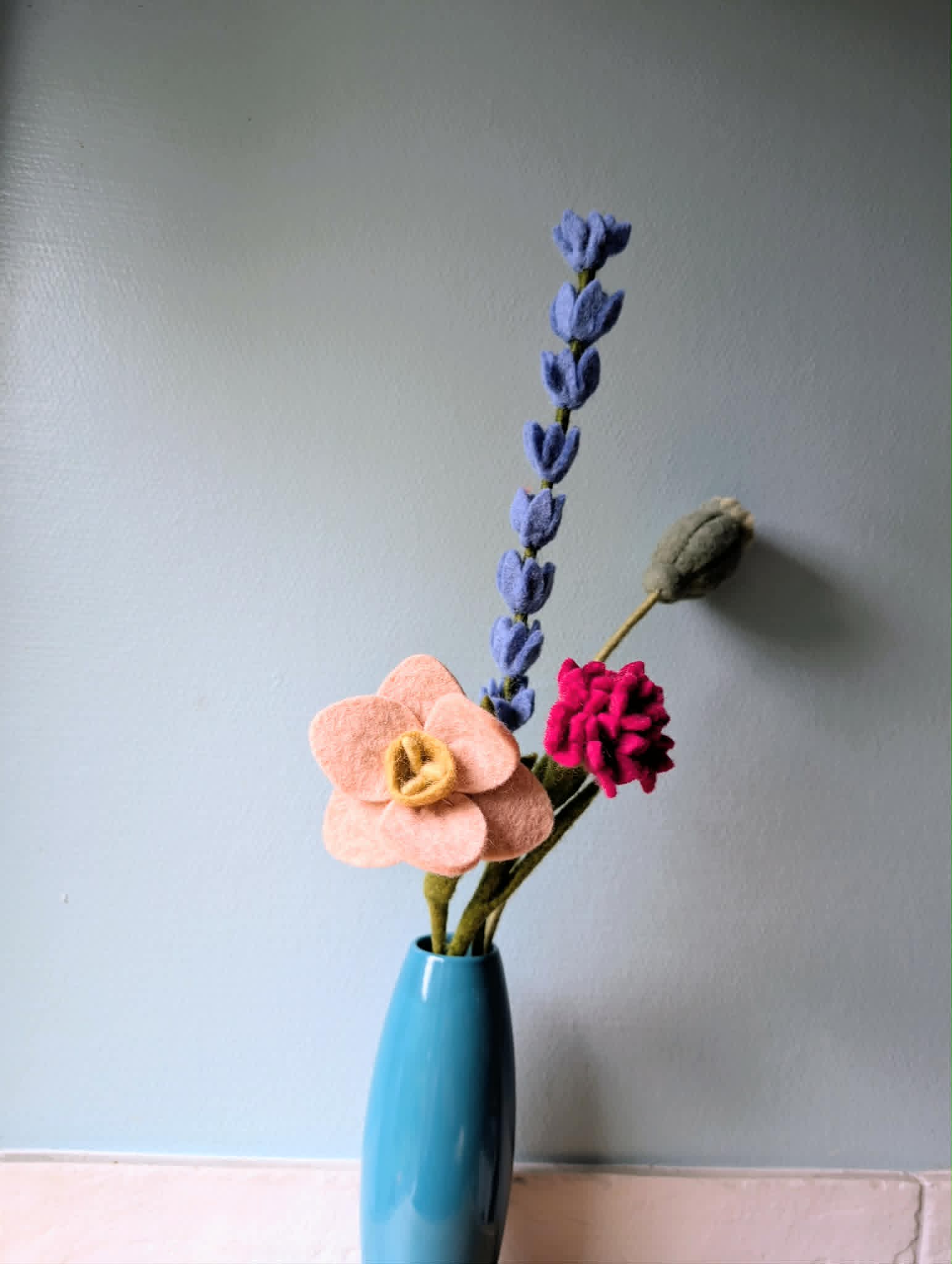 Bouquet Daravanh fleurs en feutre Gry & Sif