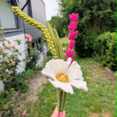 Bouquet Sèngdara fleurs en feutre Gry & Sif